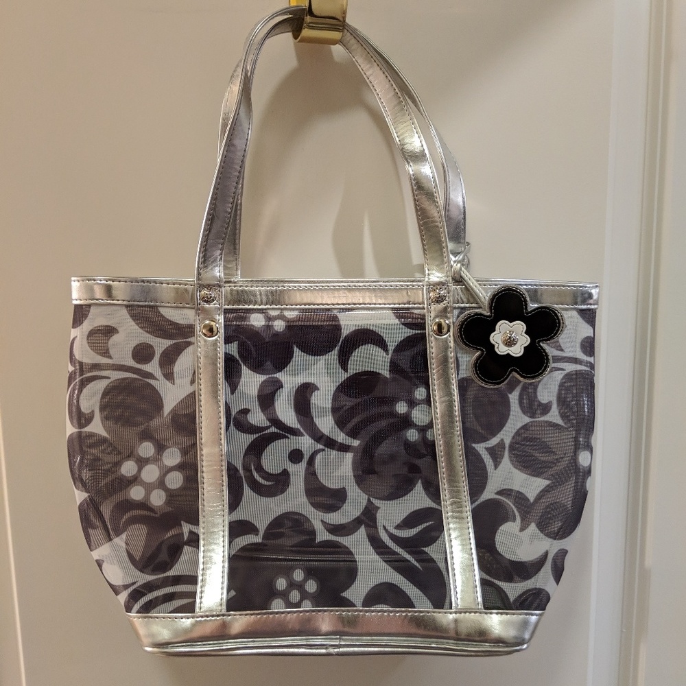 Vera Bradley mesh bag